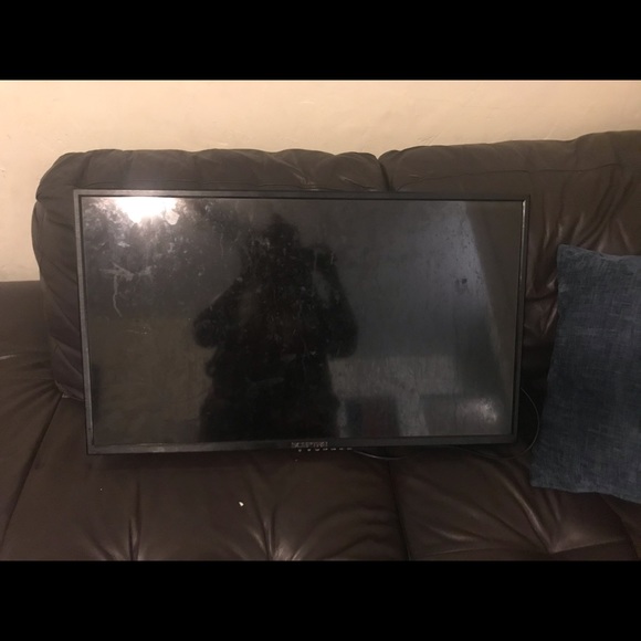 Television - Picture 4 of 4